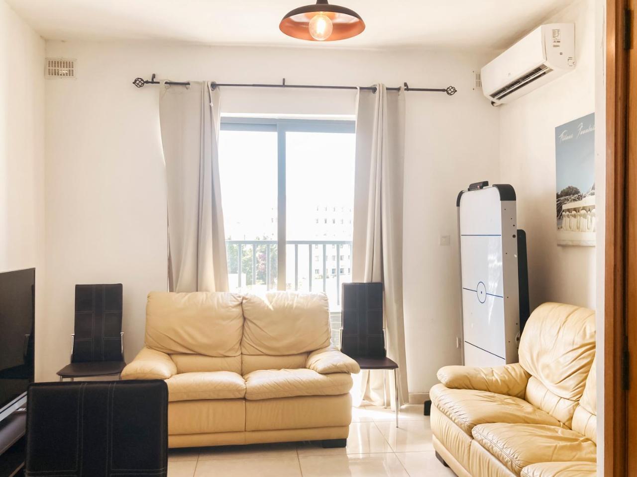 Xl Central Home - Sleeps 10 People 1