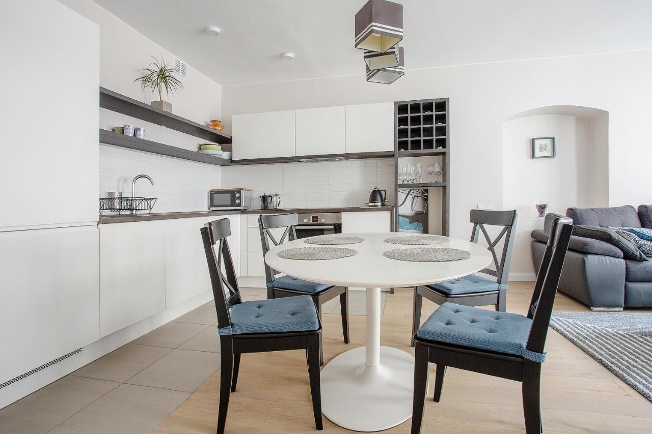 Baron's Town Hall Apartments 2