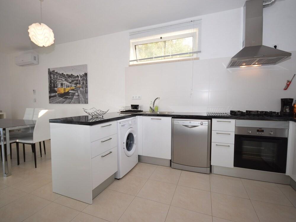 A Perfect Villa with Pool, Terrace And Garden 2