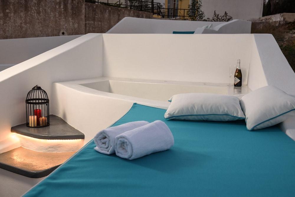 The Luna Cavern 3 with Hot Tub Ocean