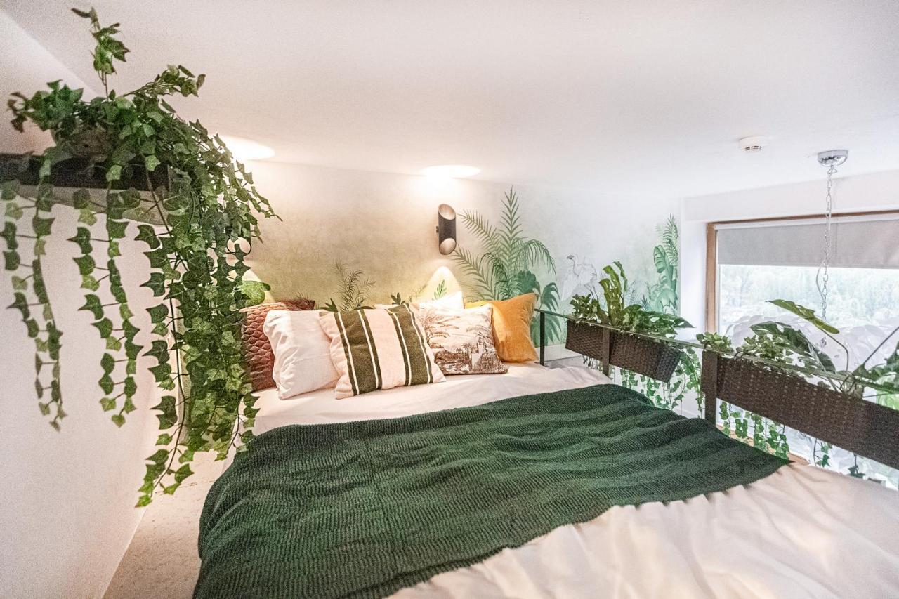 Jungle in Vilnius City Center by Urban Rent 2