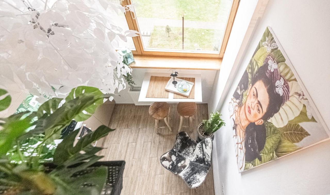 Jungle in Vilnius City Center by Urban Rent 1