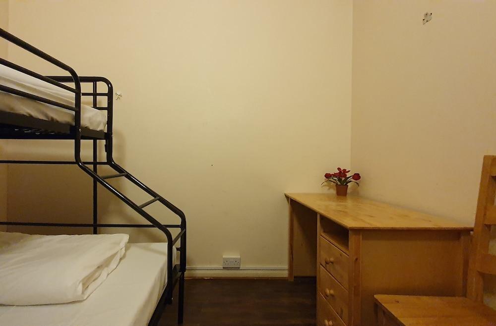 Onefam Waterloo Hostel London (Adults only) 2
