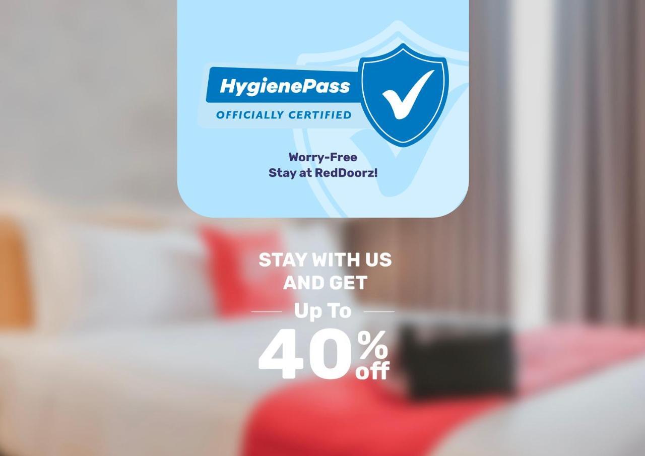 Hotel Bravo by Reddoorz