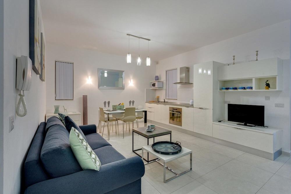 Modern Apartment in the Best Location Perfect for Families