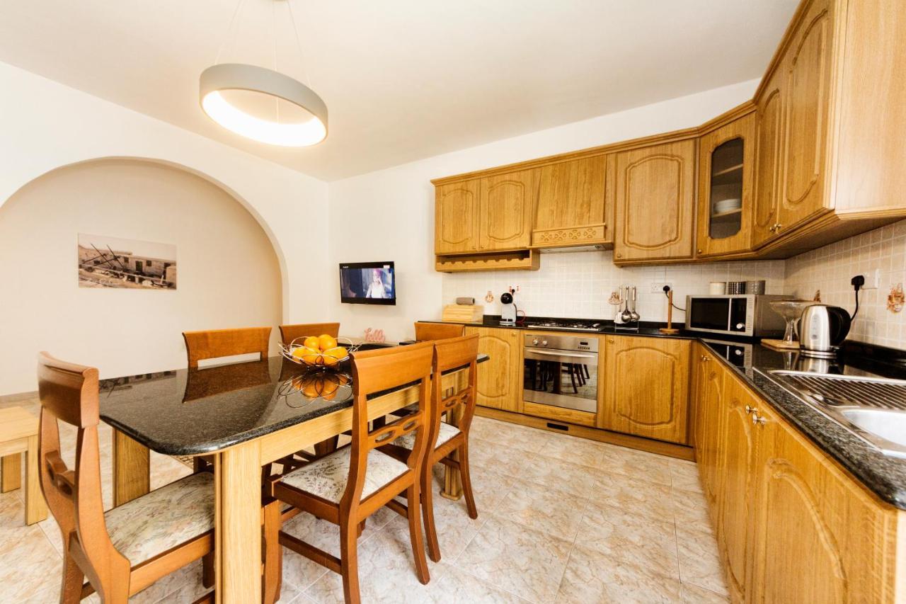 Central 3 Bedroom Entire Apartment Msida 1