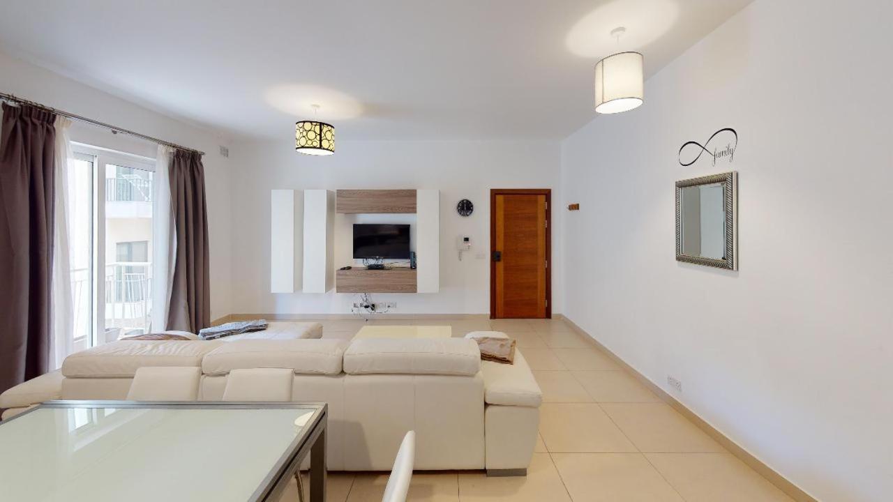 St Julians - Balluta 2 Bedroom Apartment 1
