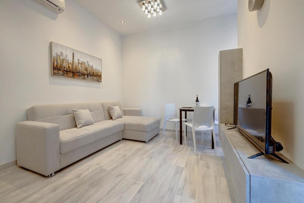 Modern Apartment in the Best Area of Sliema