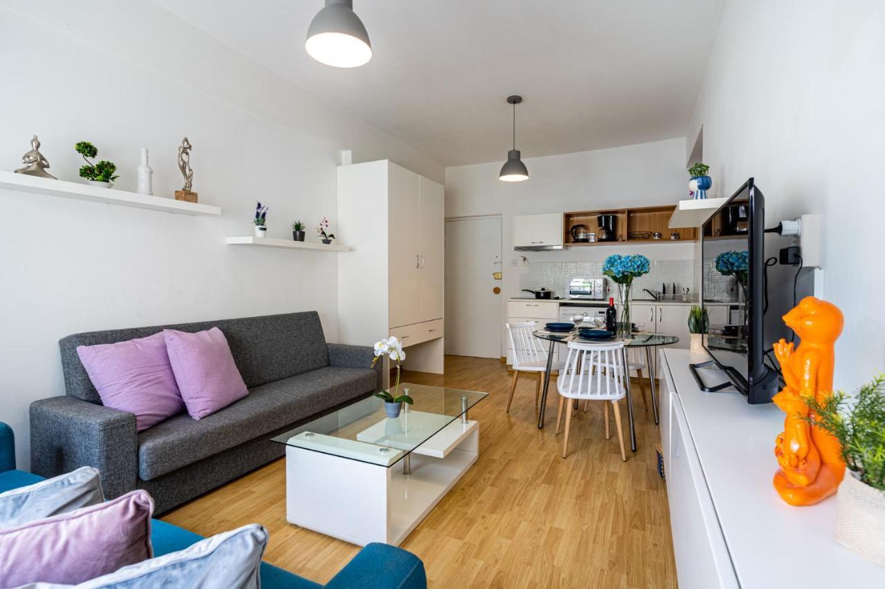 Blue Ivy 1-Br Apt in Larnaca Center 2