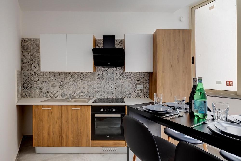 Perfect Location, Modern 2br Apartment 1