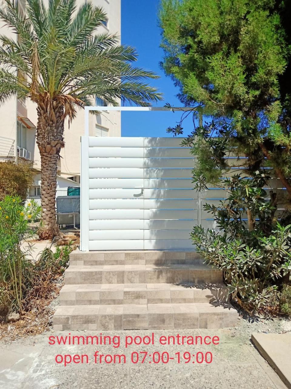 Stelia's Seagate Studio Apt. (Adults Only) 2