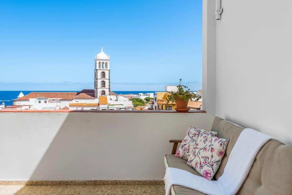 Central Penthouse, Close To the Natural Pools with Big Terrace, Ocean & City View