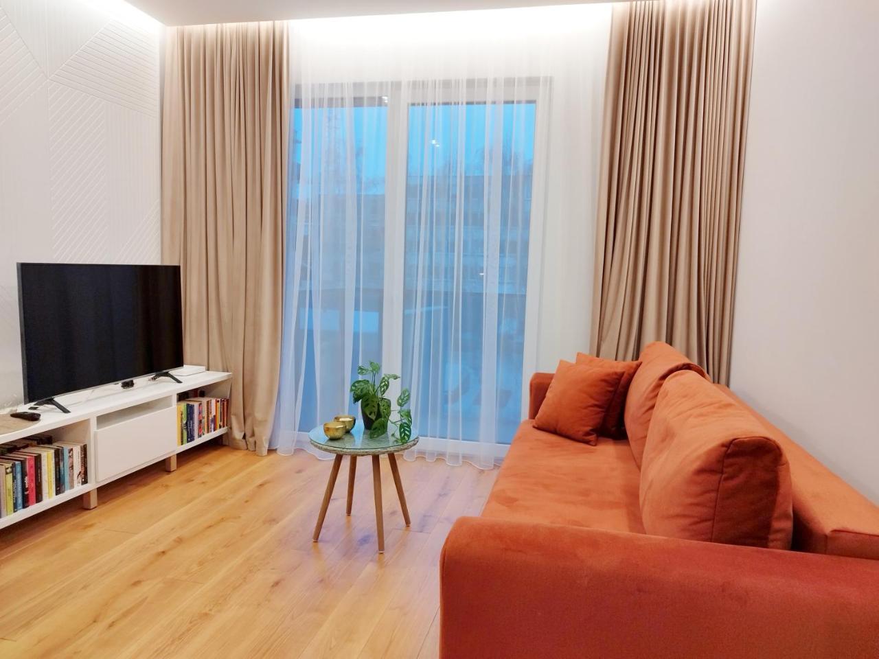 Brand New Mindaugas Luxury Designer Apart