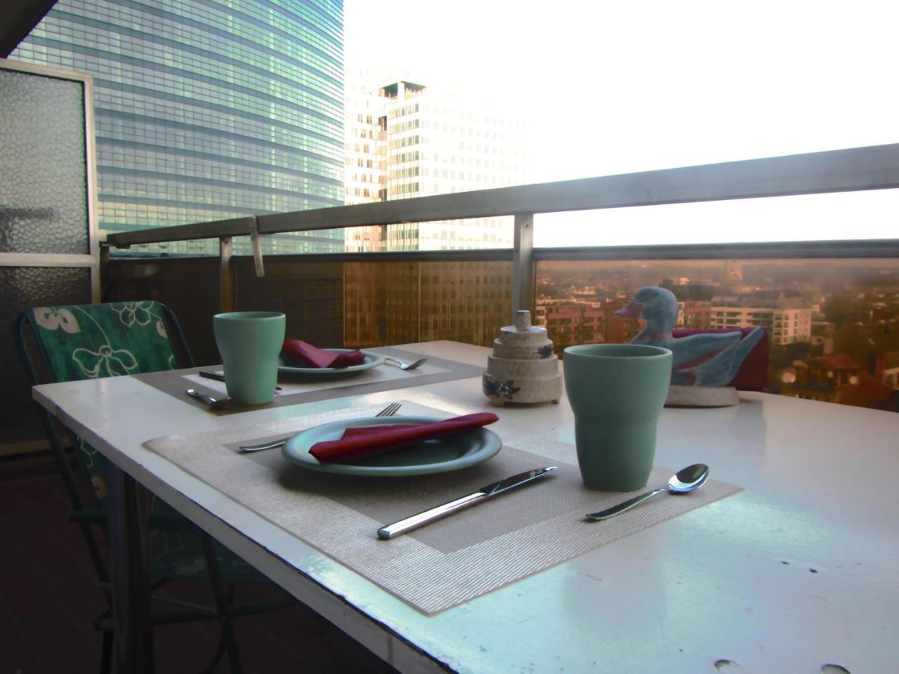 - - - - - Au Sixieme Ciel - - - - - (Adults Only) 2