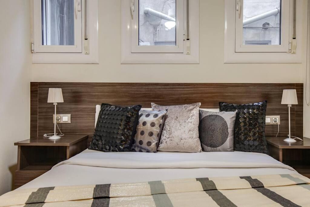 Ronda Sant Pere Private City Center 3bedroom Suite B (Adults Only) 1