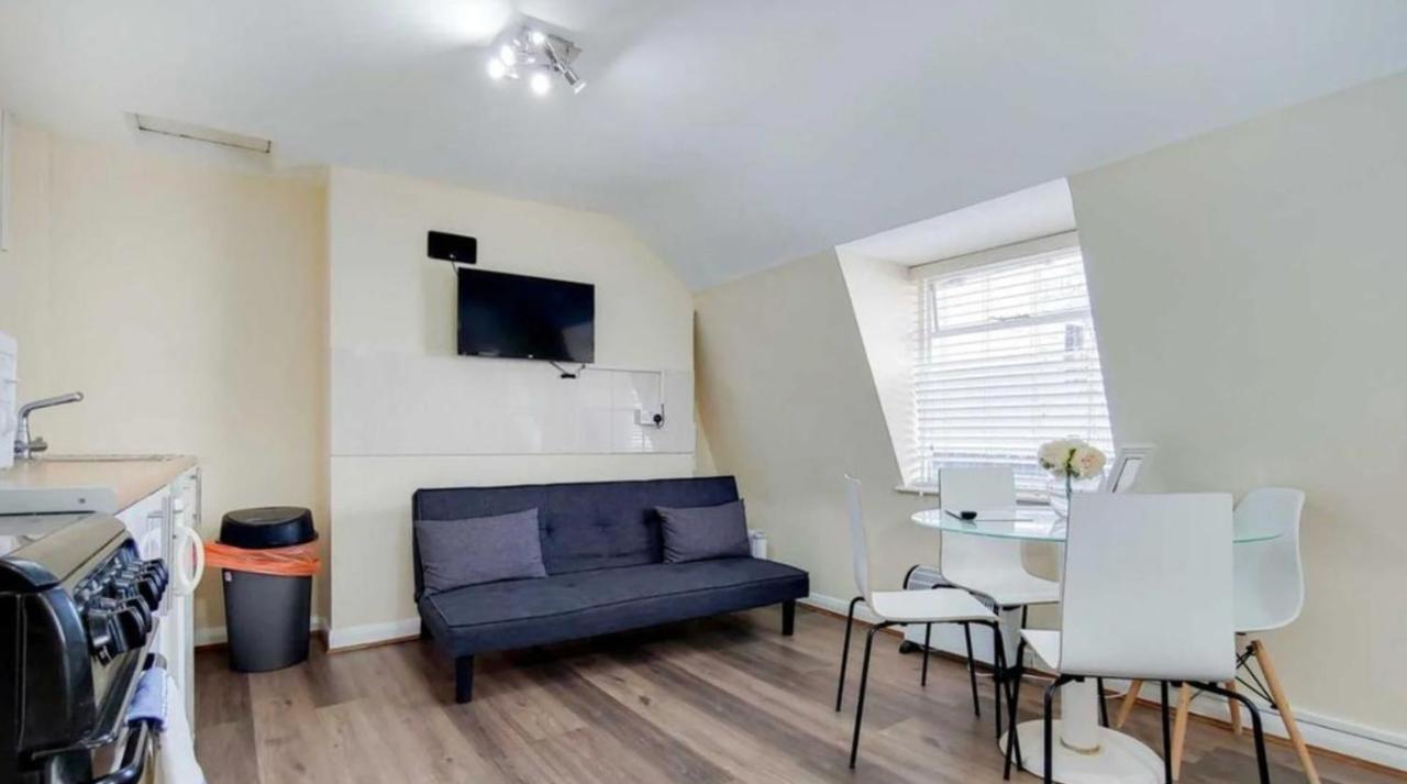 Bright Fitzrovia Studio 1