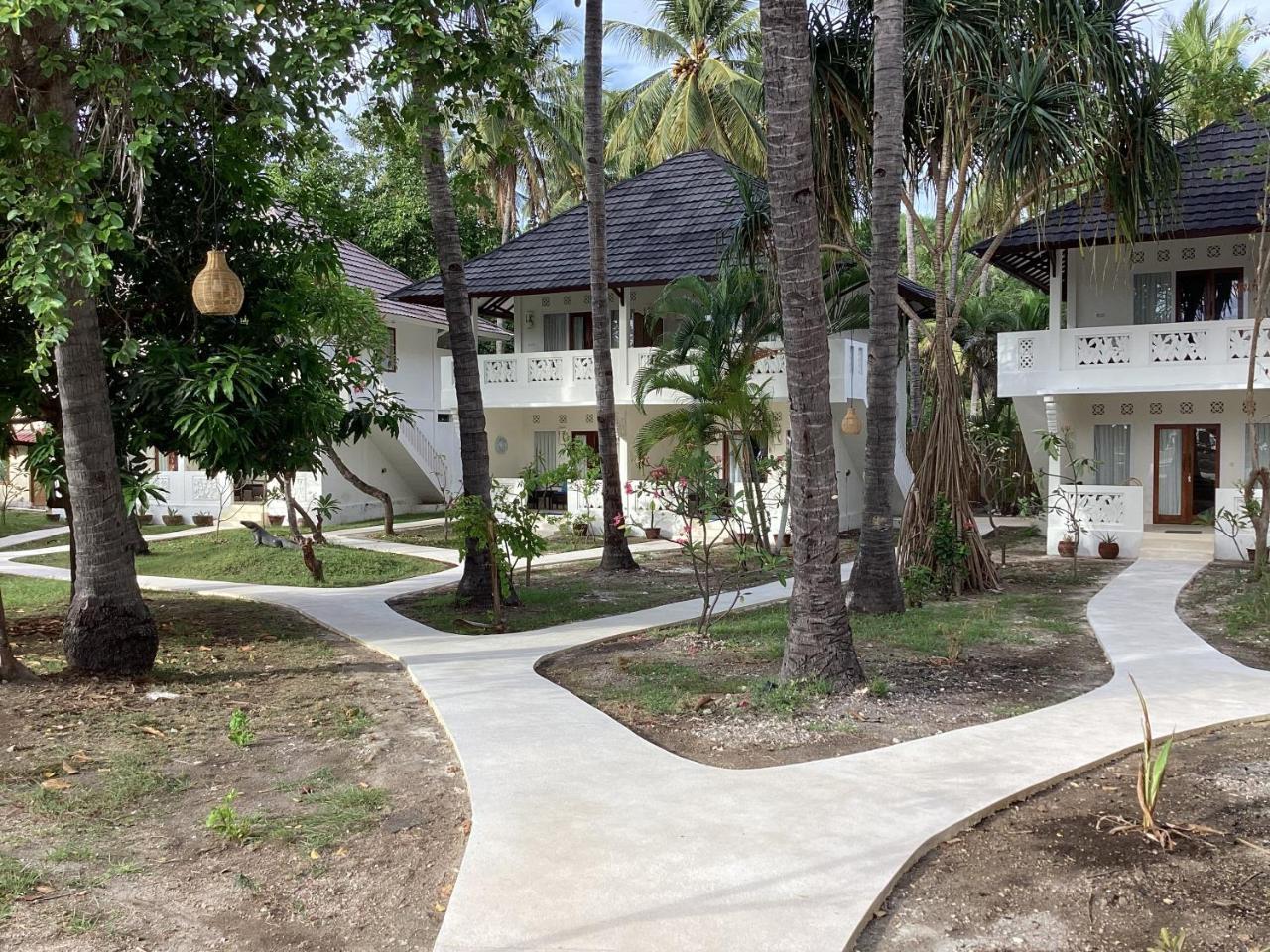 Juliantos by the Sea 2