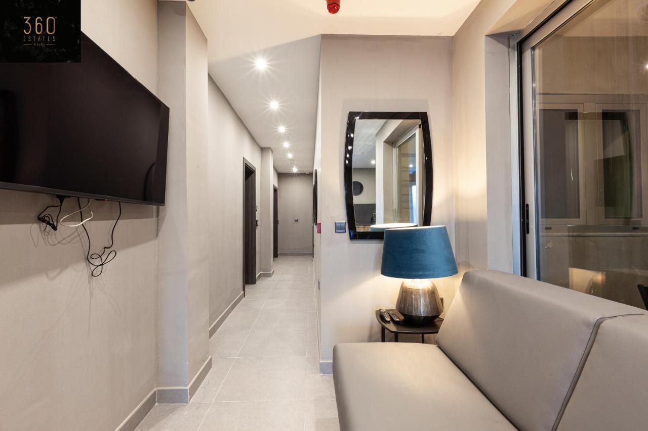 Lovely Vacation, Private Entrance Home with Wifi by 360 Estates 1