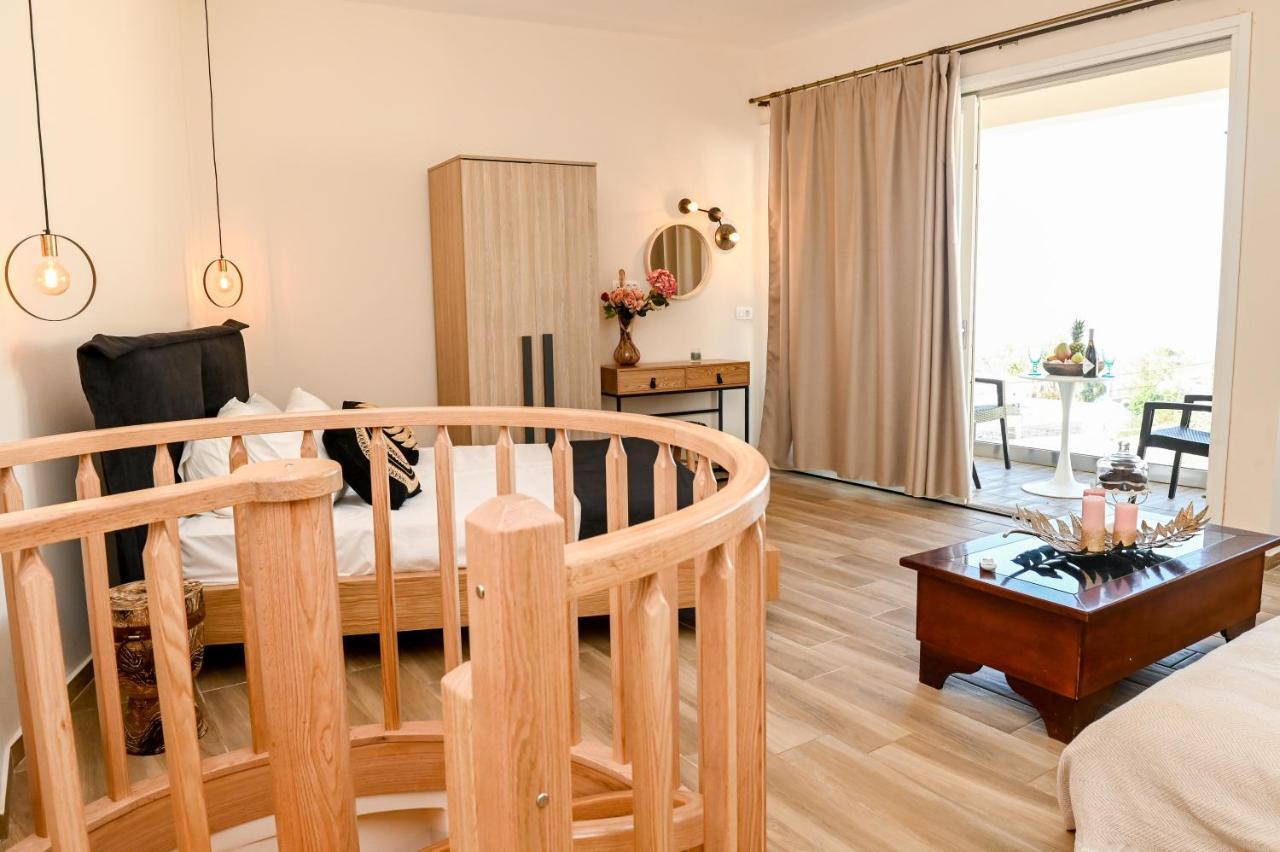 Residence by Georgia Studios 1