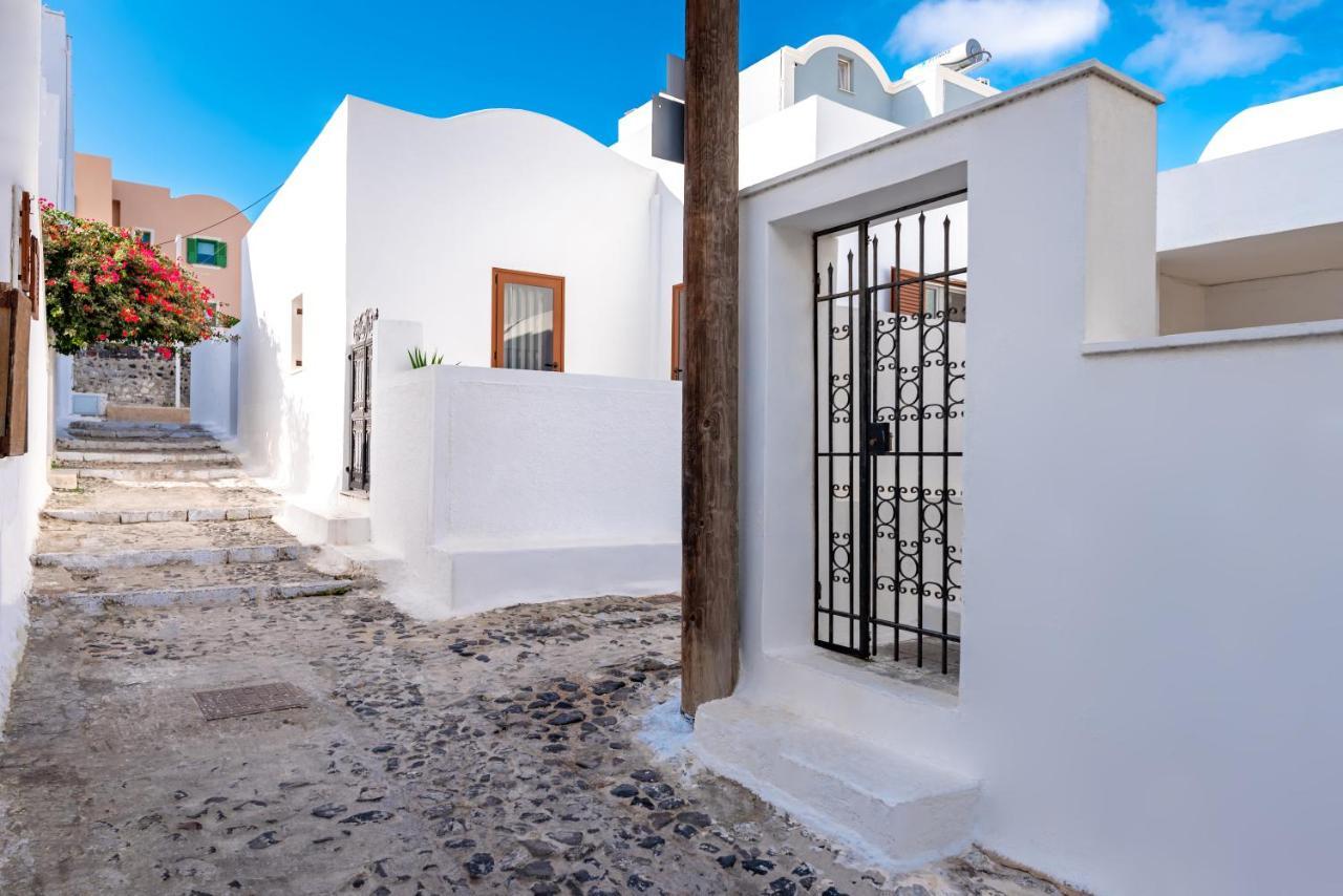 Authentic Santorinian Home Experience 2