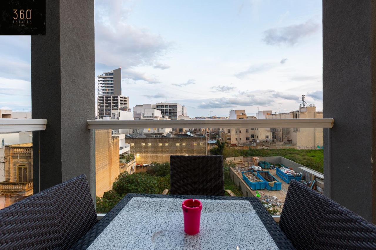 Central 3br & 3bath - Table Soccer And Comfy Beds by 360 Estates 2