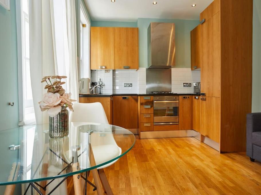 (Oxford Street - Piccadilly Circus) Apartment Central London 2
