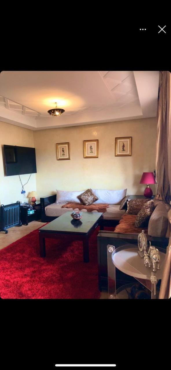 Un Moderne Chic Appartement Vue Sur Piscine 1