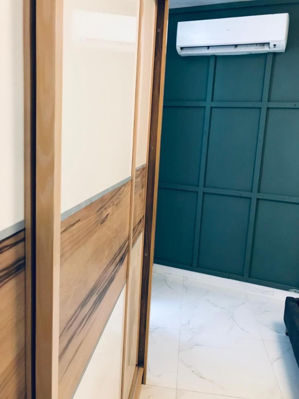 Zenith Apartment A20 2