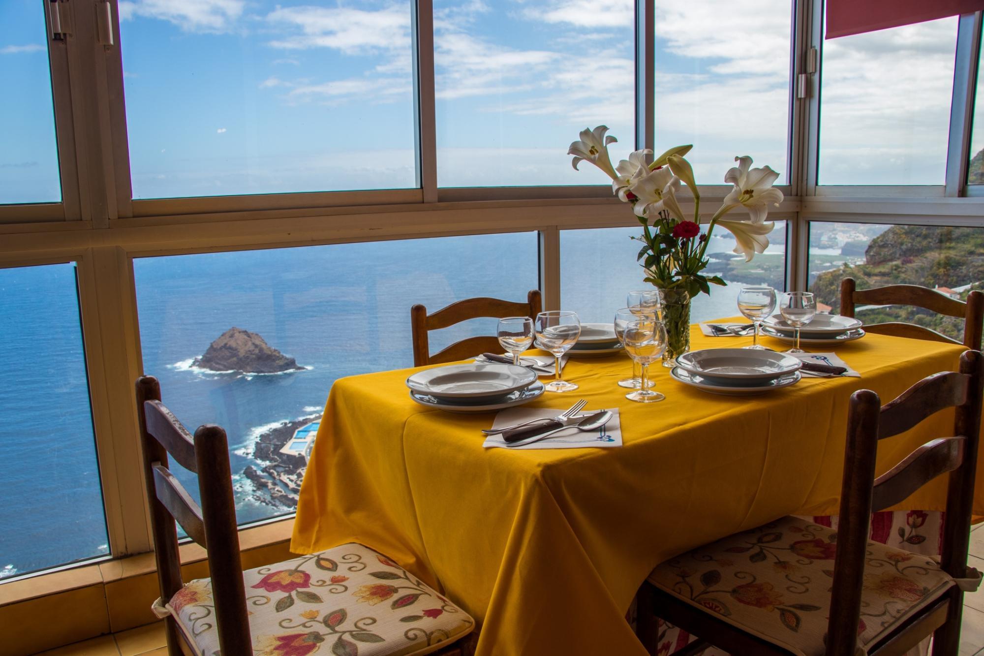 Casa Mara Twin Bed Apartment with Ocean View