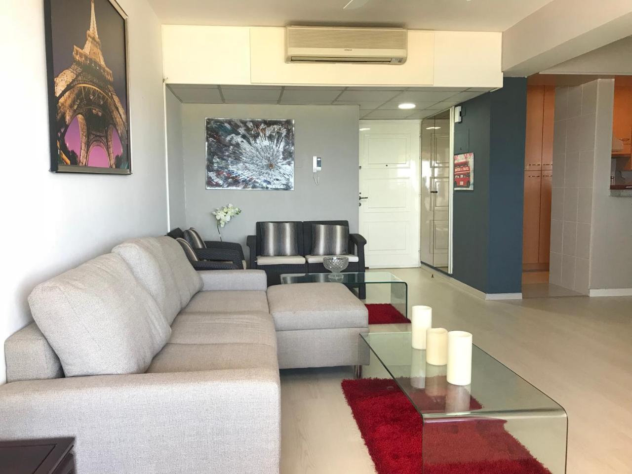 Sea View Suite in Makenzy