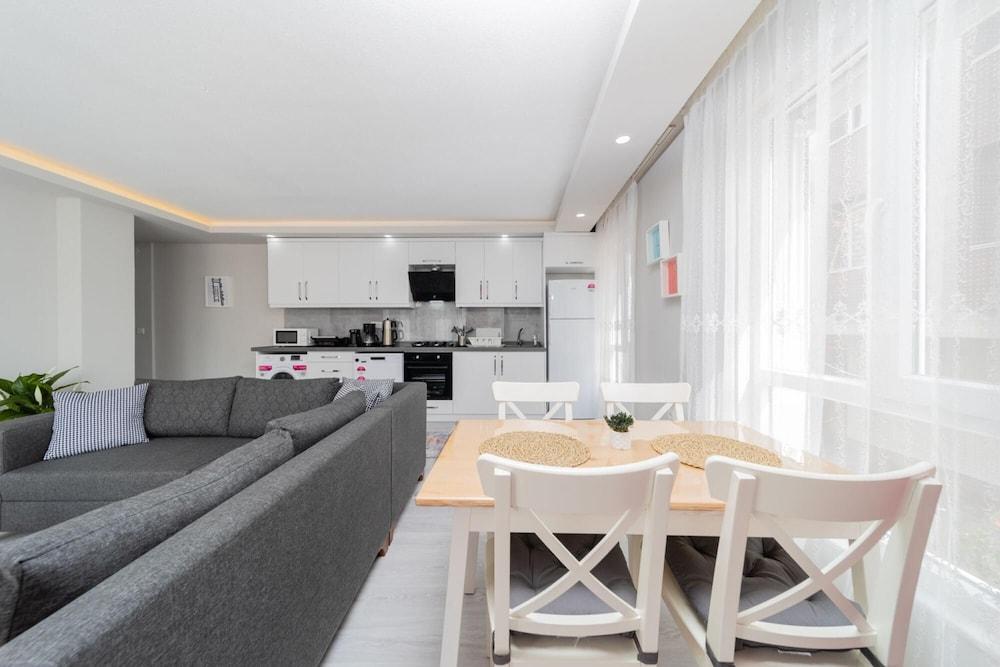 Modern And Fully Furnished 1 1 Flat in Antalya 2