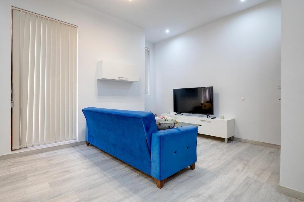 Picturesque Sliema Pad Steps From the Seafront 2