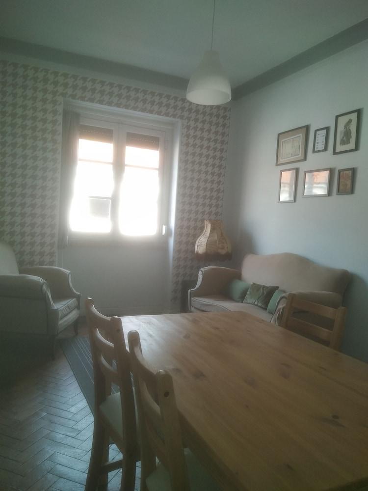 Boomerang Serviced Apartment's 2