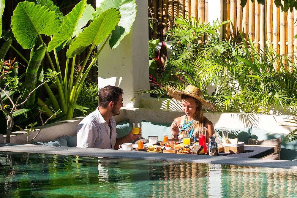 The Mandana Suites & Villas