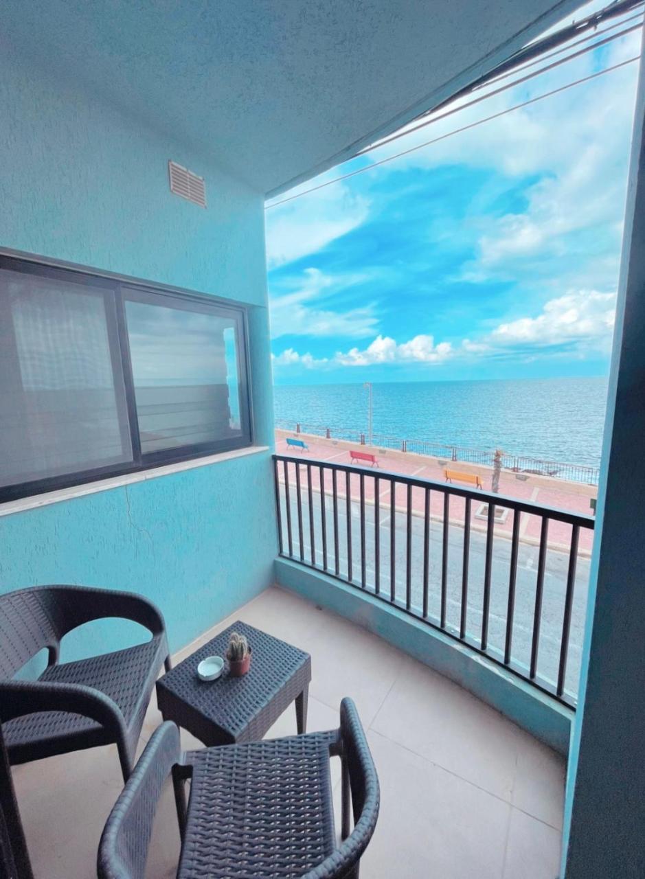 Sg Seaview Apartment