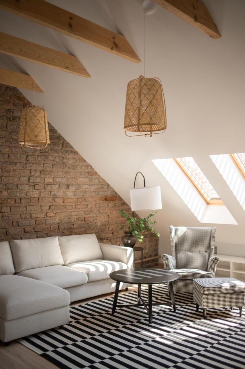 #Stayhere - Brand New Authentic Pilies Studios - Heart of Old Town Vilnius