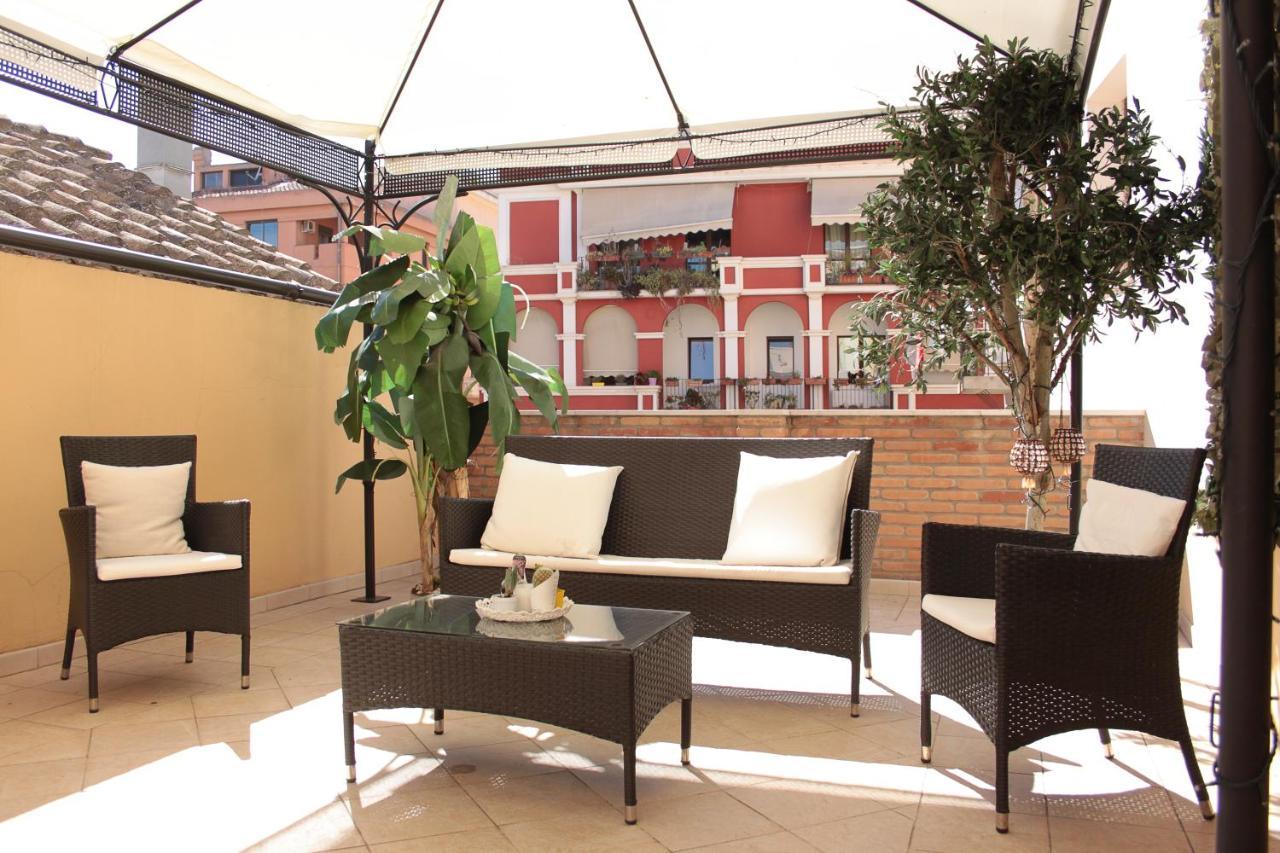 Wonderful Apartment in the City Centre - Big Terrace & Wifi 2