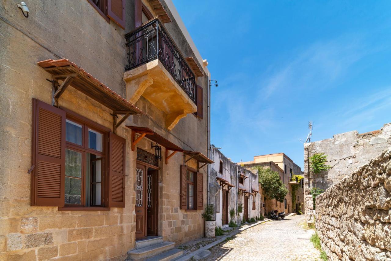 Traditional 3 Bedroom House in the Old Town 1