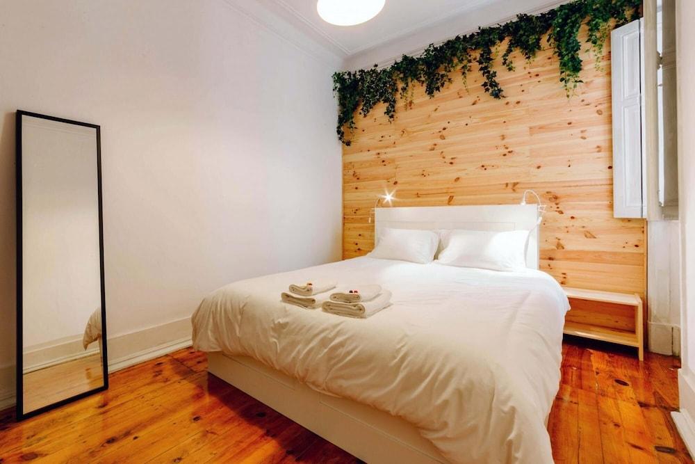 The Palm Leaf Soc in Lisboa Ciudad