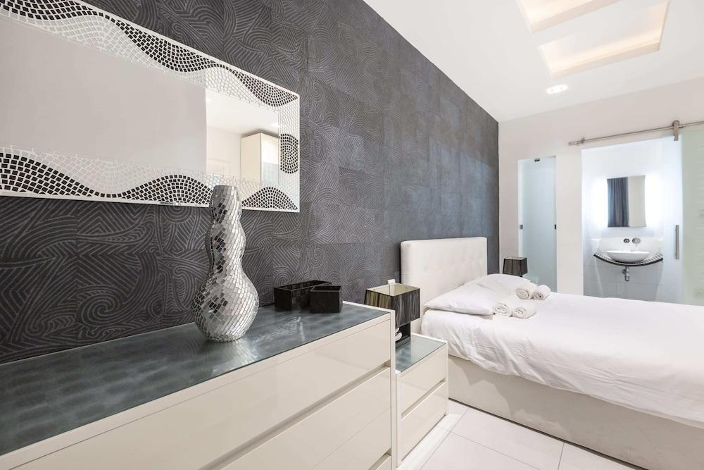 Bluemarine Suite-Hosted by Sweetstay