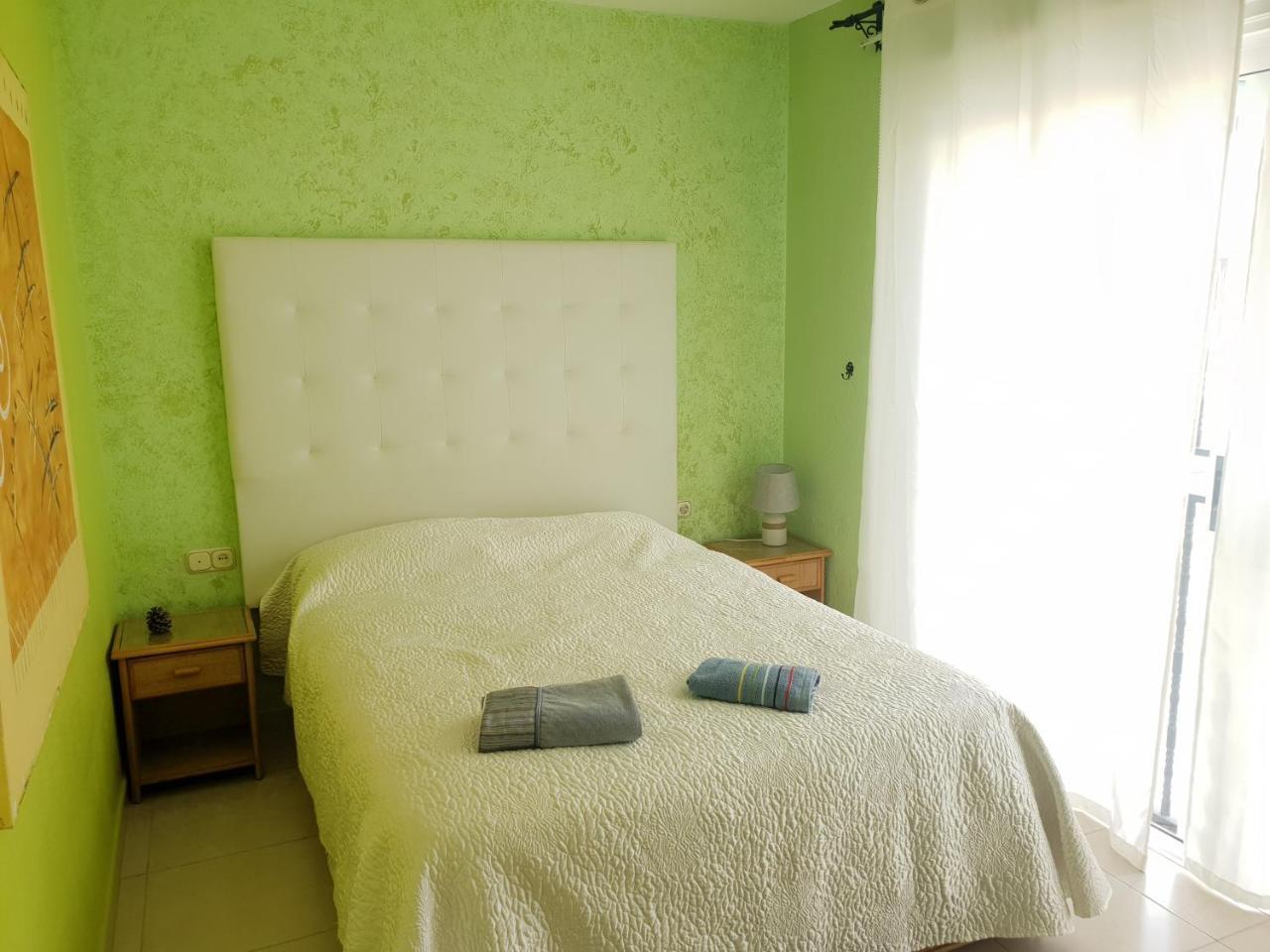 Duplex with Great Pool And Barbecue 2