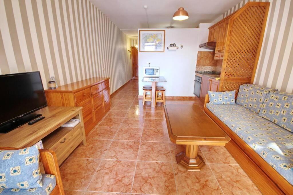 Cozy Studio in Playa Fanabe 1