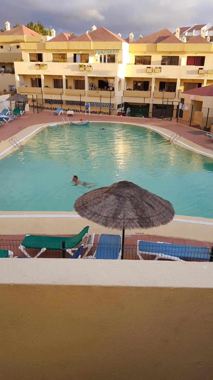 Sunny Pool View & Airco Apartament Symon Mareverde