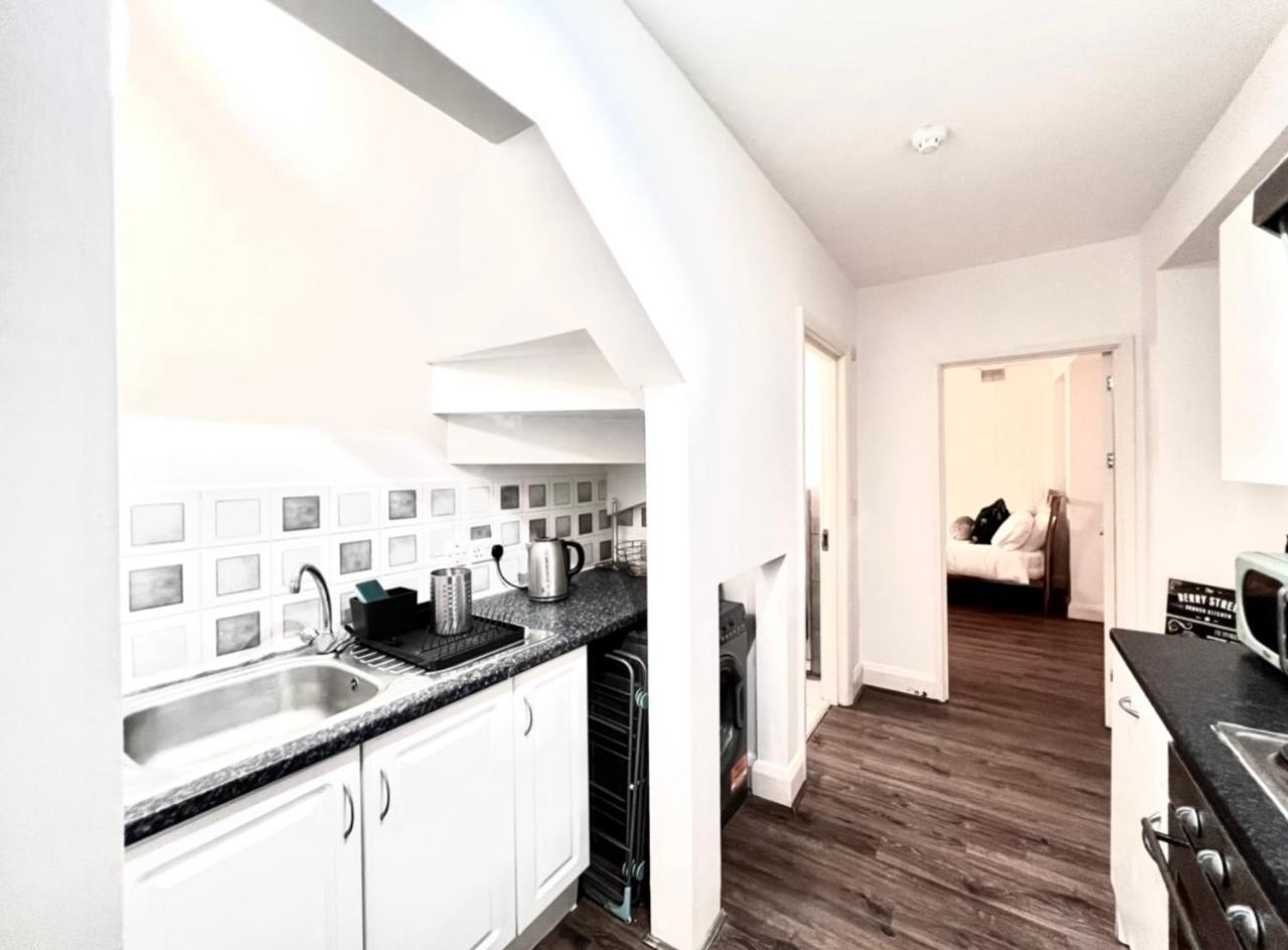 Best Location Central London 2 Bedrooms Sleeps Up To 4 Or 5 Middle of All Attractions 2