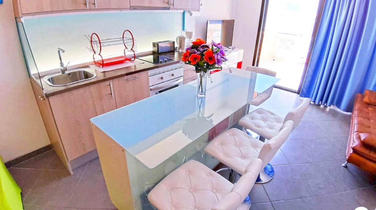 Studio Beautiful Ocean View Costa Adeje Paradise Cort 2