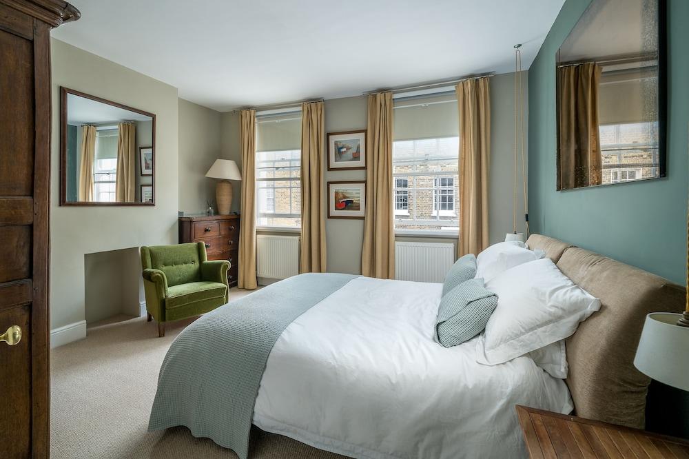 Joivy Contemporary 2-Bed House W/ Private Garden 1