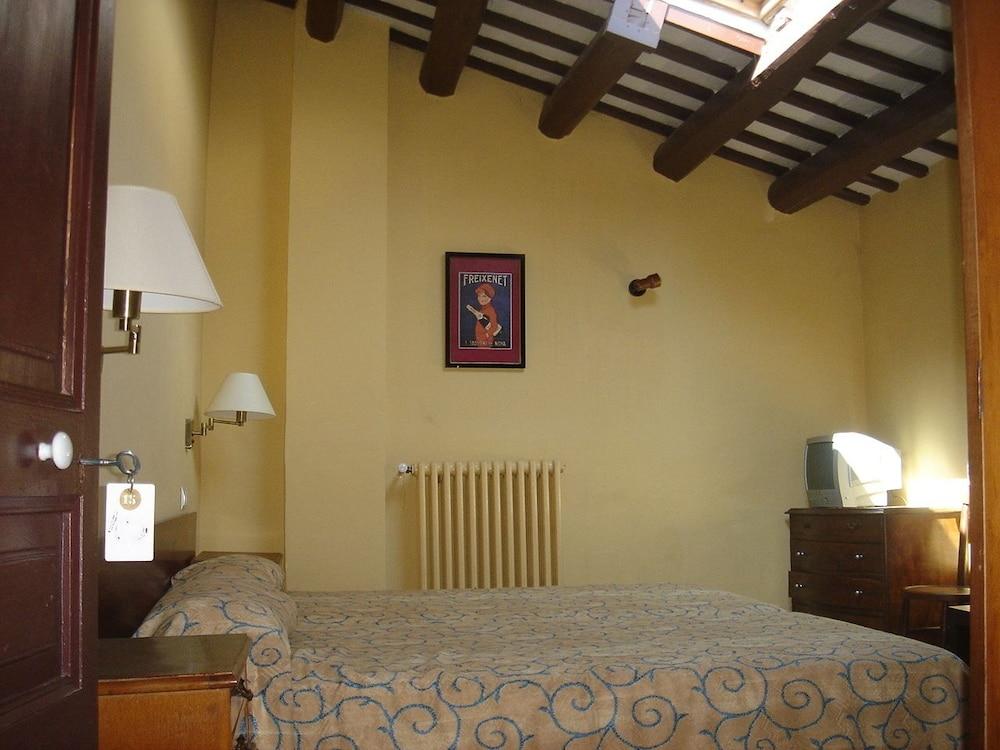 Hostal Rural Can Enric 1