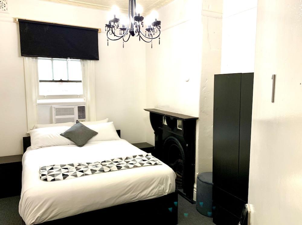 The Lady Hampshire 1