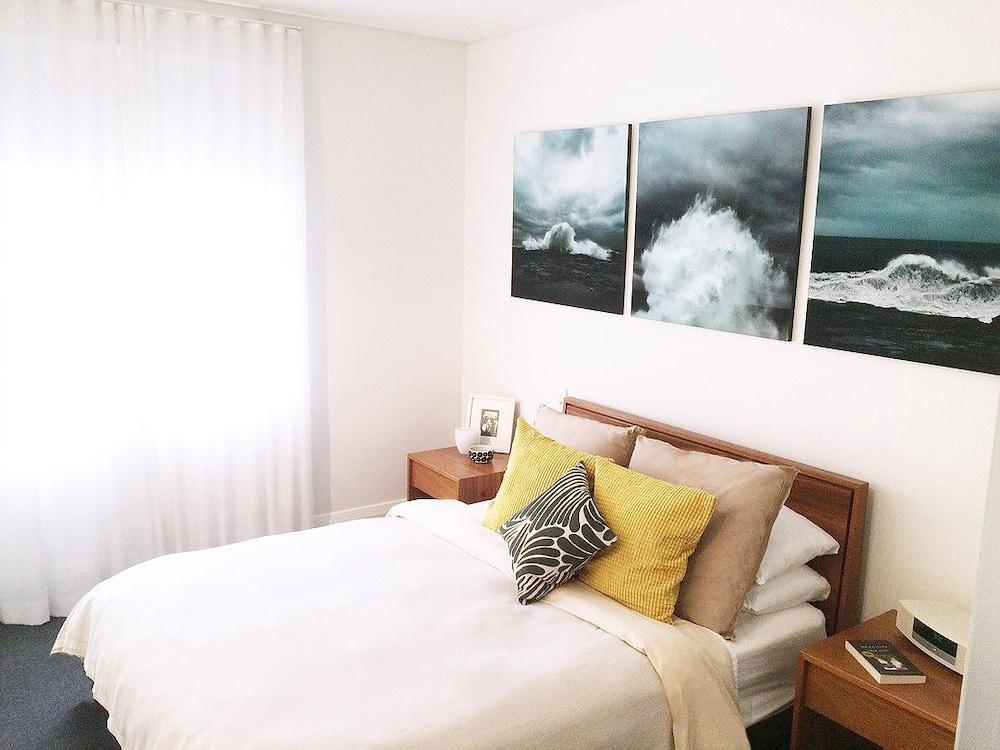 Stunning Harbour Views H325 1