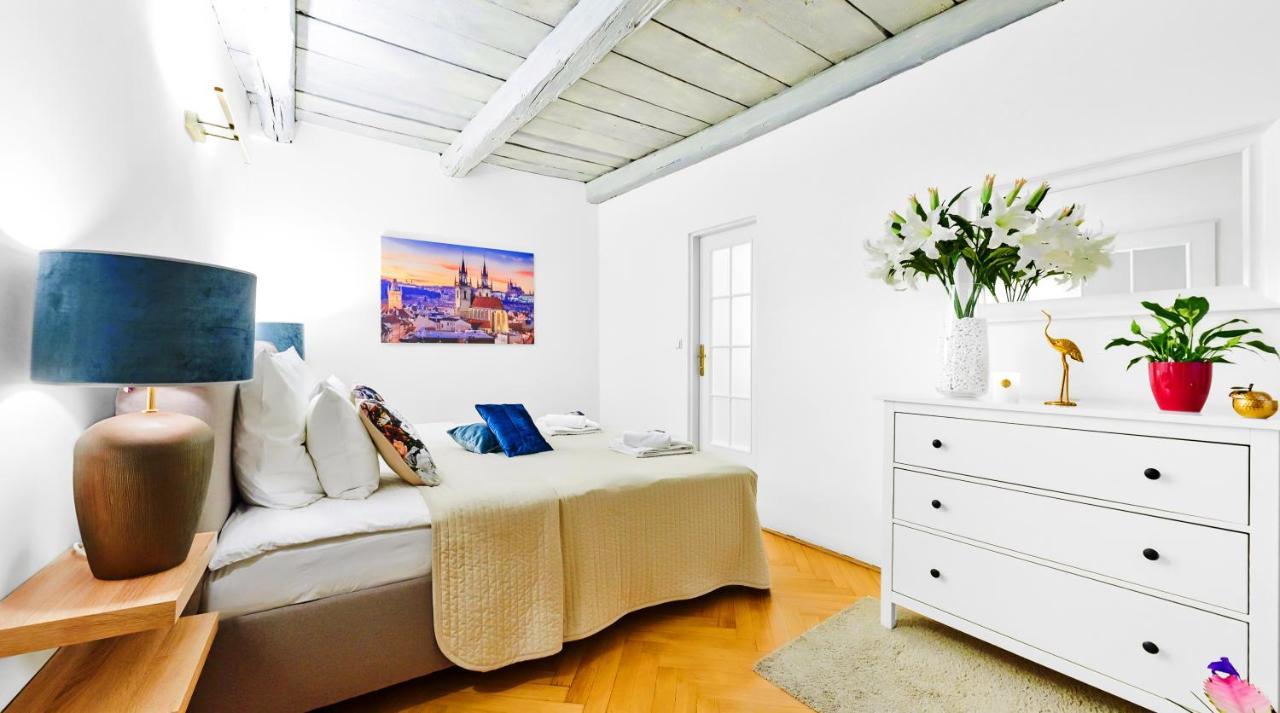 Royal Route Residence 2